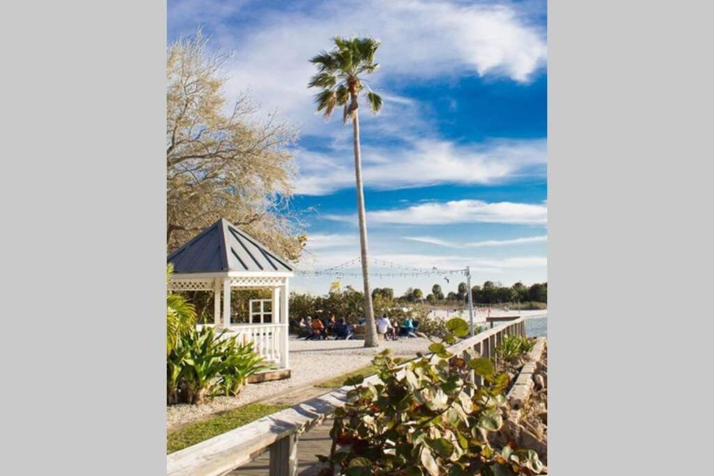 Riverview, Studio 507, Beach Steps Away!+Pool+Wifi Ruskin Exterior photo